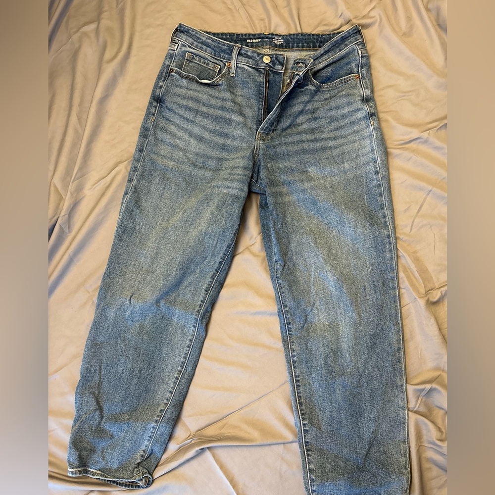 Old Navy Women’s Straight Jeans in Light Blue